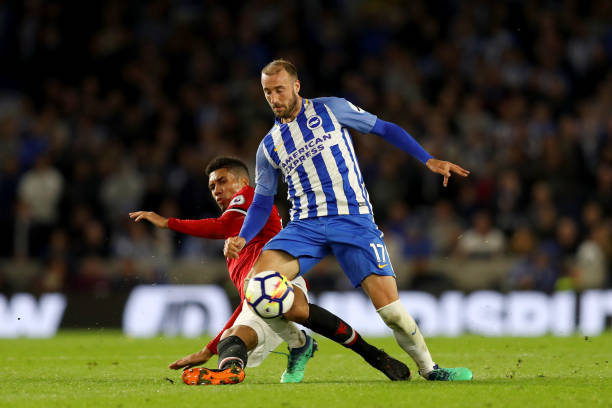 与当地球迷 与当地球迷