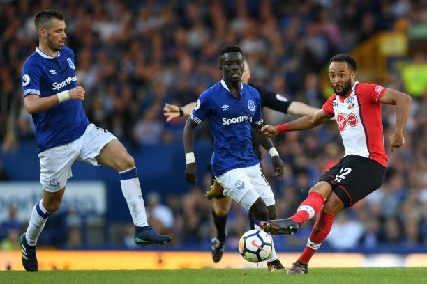 自卡塔尔的 自卡塔尔的