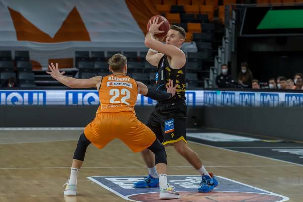 取消点球 取消点球